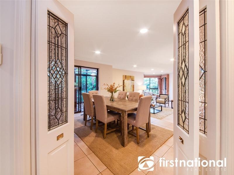 30 Edrington Park Drive, Berwick VIC 3806