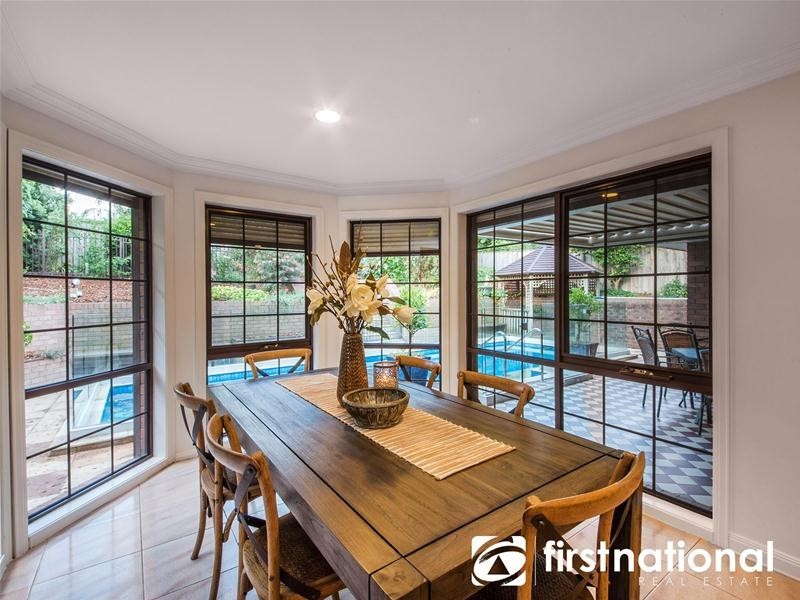 30 Edrington Park Drive, Berwick VIC 3806