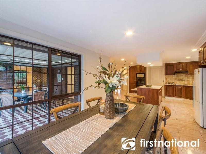 30 Edrington Park Drive, Berwick VIC 3806