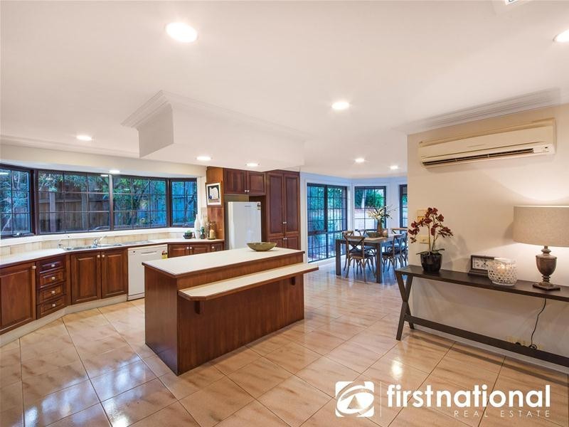 30 Edrington Park Drive, Berwick VIC 3806