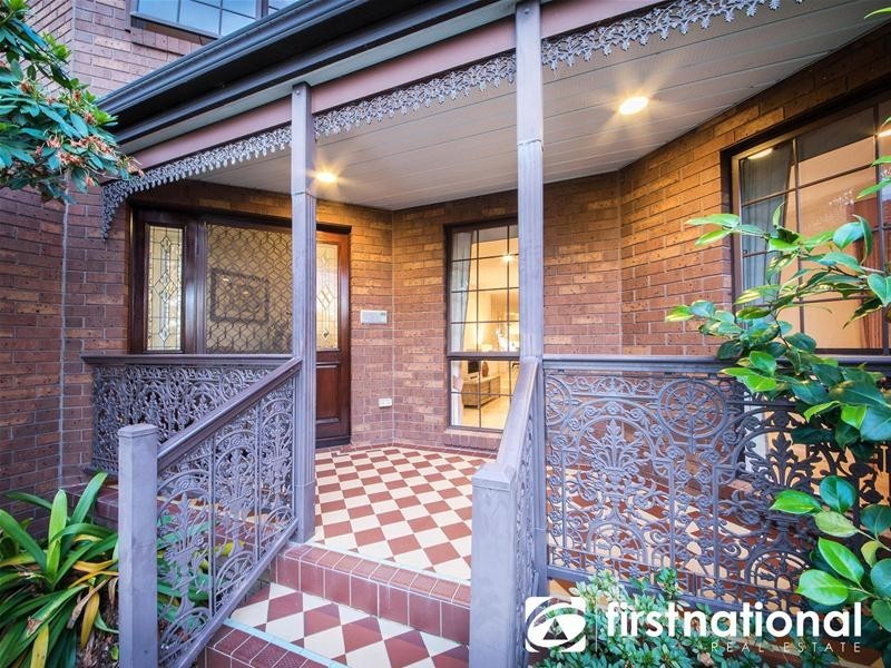 30 Edrington Park Drive, Berwick VIC 3806