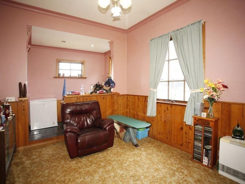 21 Station Street, Officer VIC 3809