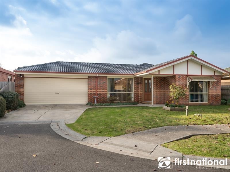 24 Dahlen Place, Berwick VIC 3806