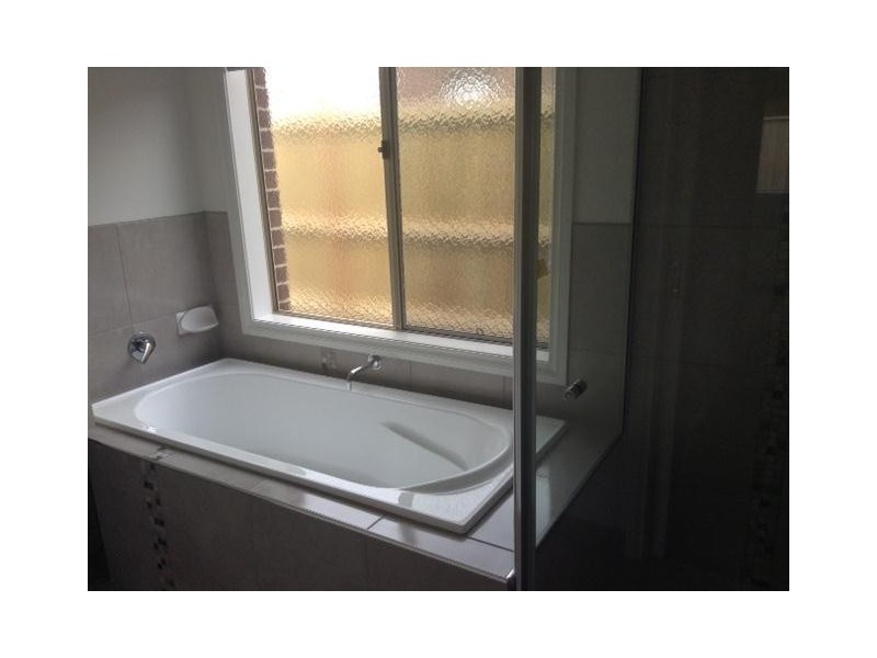 13 Campaspe Road, Cranbourne East VIC 3977