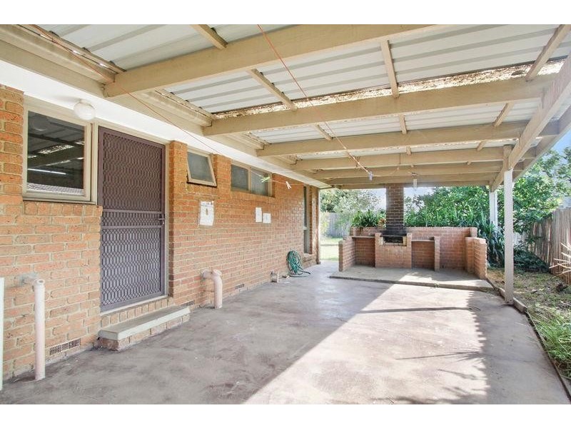 16 Rozzy Parade, Narre Warren VIC 3805