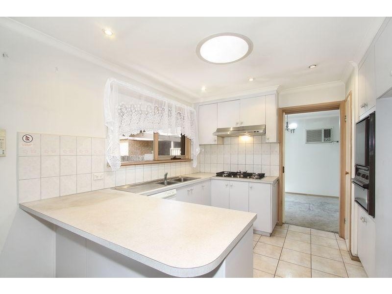 16 Rozzy Parade, Narre Warren VIC 3805