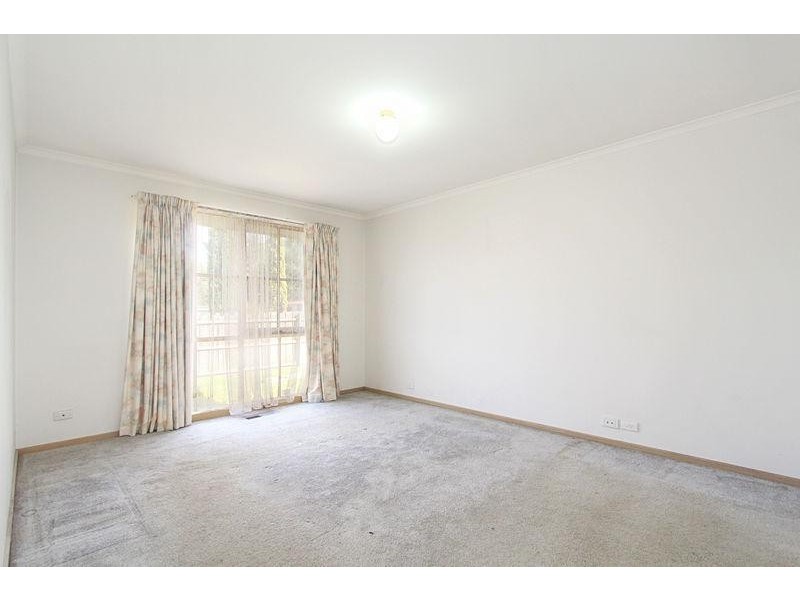 16 Rozzy Parade, Narre Warren VIC 3805