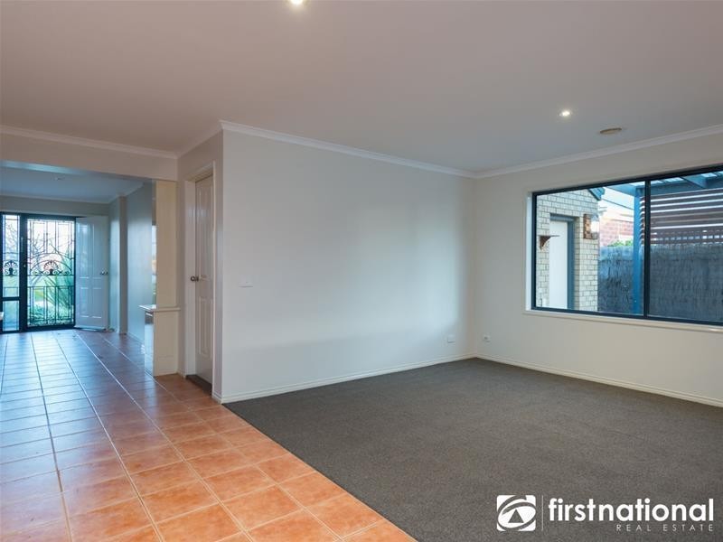 37 Thornbill Circuit, Pakenham VIC 3810