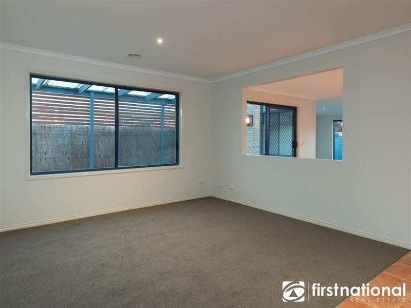 37 Thornbill Circuit, Pakenham VIC 3810