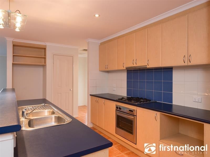 37 Thornbill Circuit, Pakenham VIC 3810