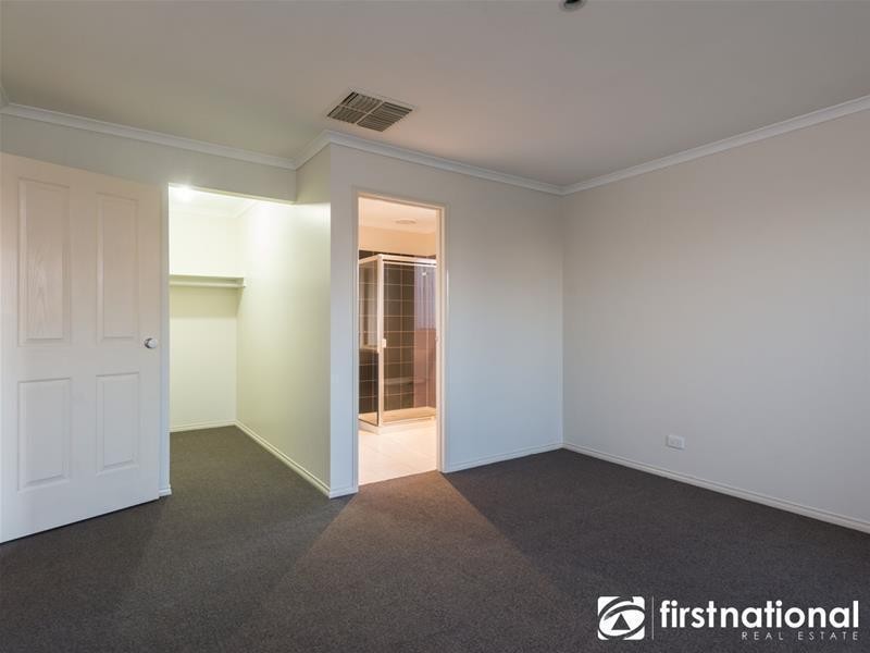 37 Thornbill Circuit, Pakenham VIC 3810