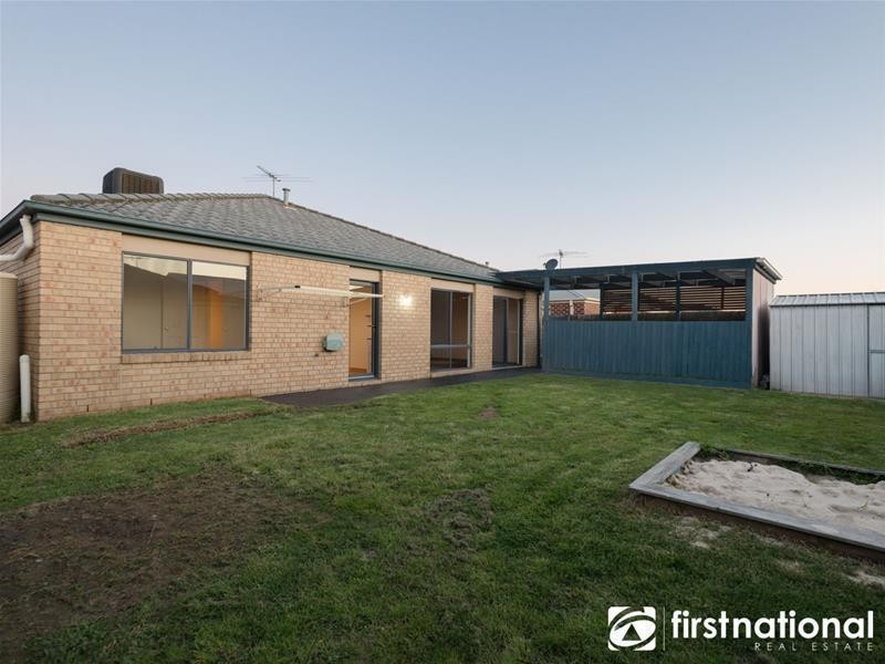 37 Thornbill Circuit, Pakenham VIC 3810