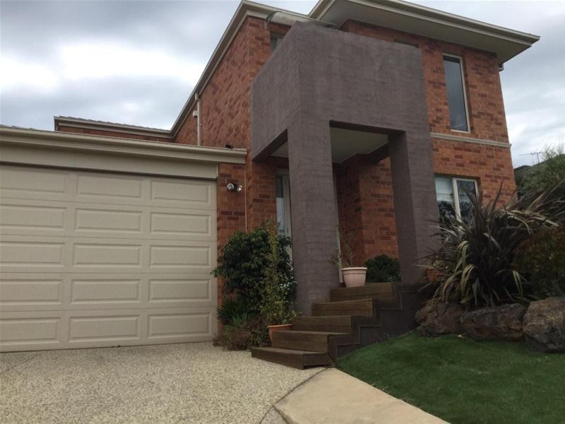 9 Ellesse Way, Berwick VIC 3806