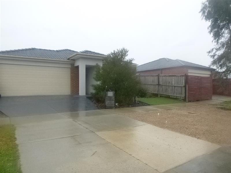 29 Celestine Drive, Officer VIC 3809