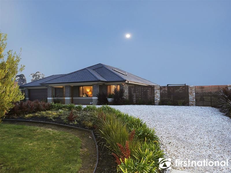 13 Gwen Meredith Drive, Bunyip VIC 3815