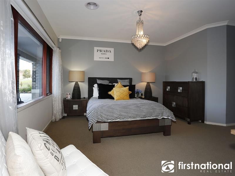 13 Gwen Meredith Drive, Bunyip VIC 3815