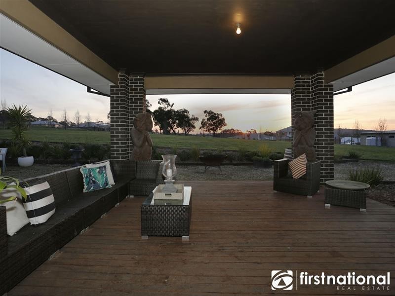 13 Gwen Meredith Drive, Bunyip VIC 3815