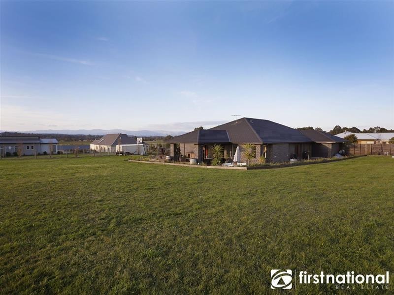 13 Gwen Meredith Drive, Bunyip VIC 3815