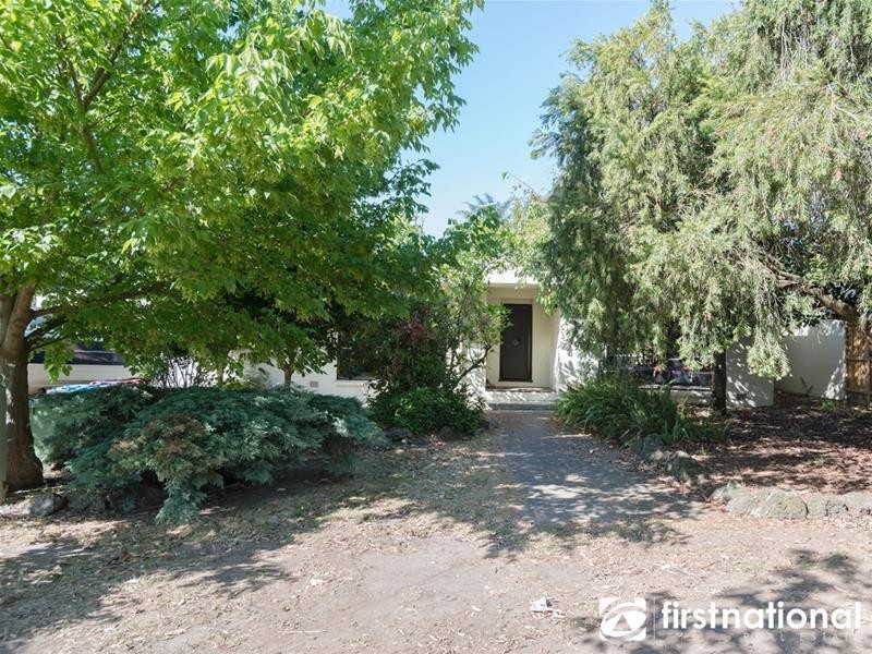 4 Turner Street, Berwick VIC 3806