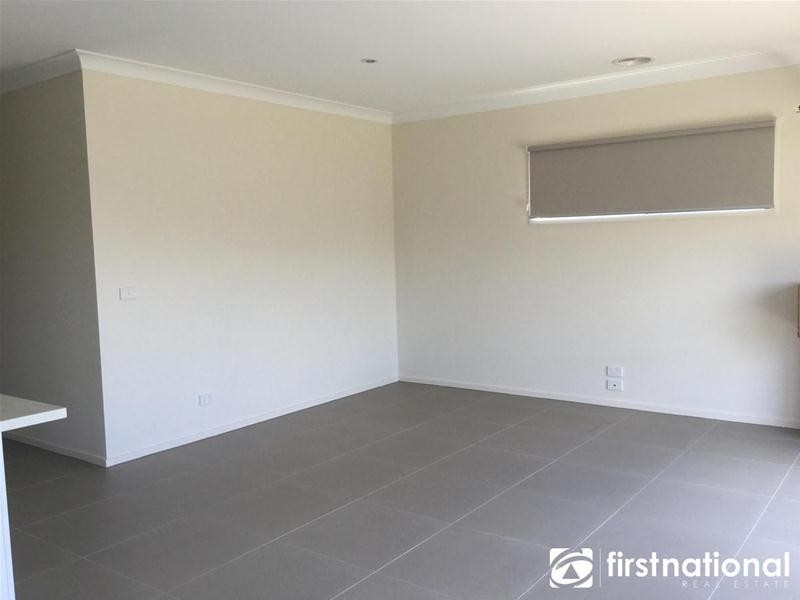 15 Hampshire Street, Officer VIC 3809