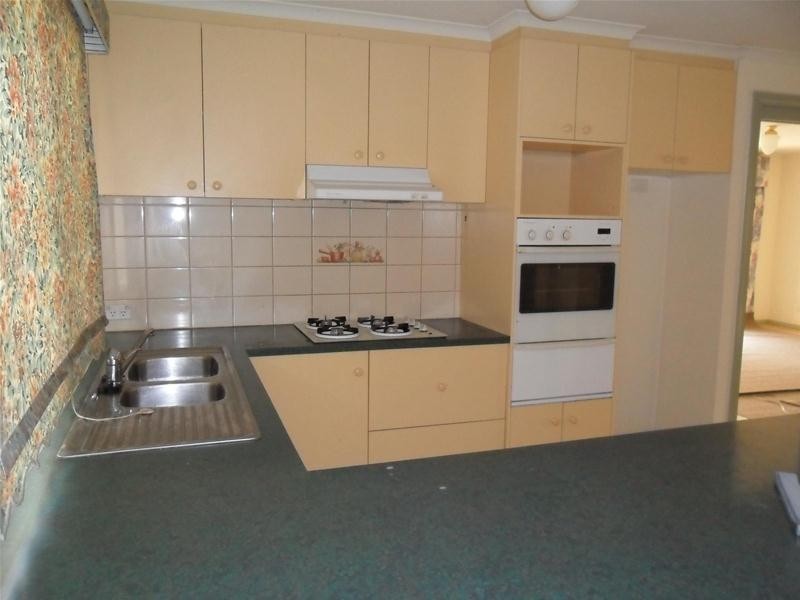 18 William Road, Berwick VIC 3806