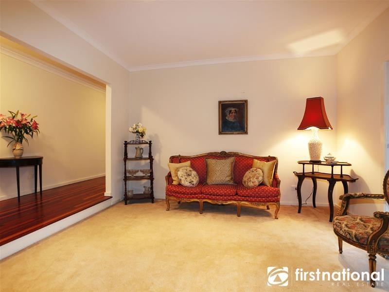 23 Cara Crescent, Berwick VIC 3806