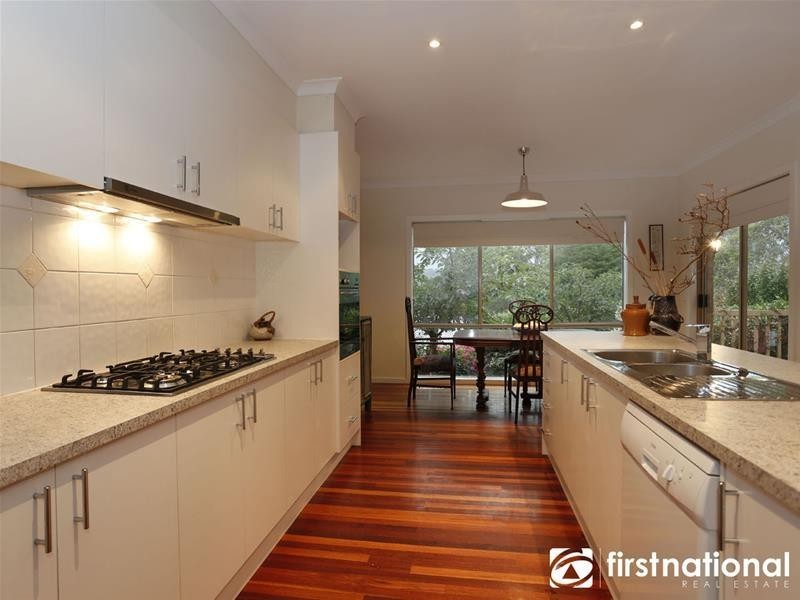 23 Cara Crescent, Berwick VIC 3806