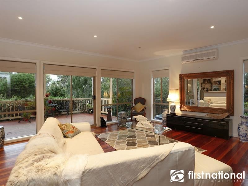 23 Cara Crescent, Berwick VIC 3806