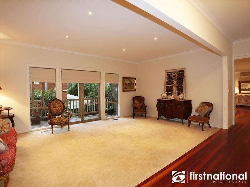 23 Cara Crescent, Berwick VIC 3806