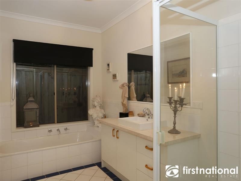 23 Cara Crescent, Berwick VIC 3806