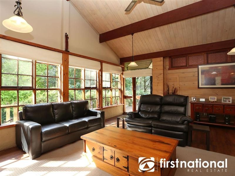 1005 Pakenham Road, Pakenham Upper VIC 3810