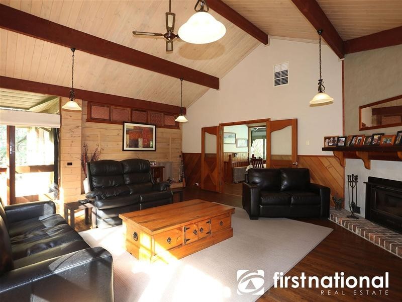 1005 Pakenham Road, Pakenham Upper VIC 3810