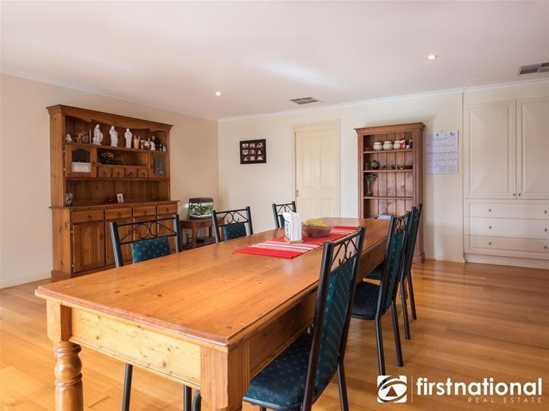 13 Tasman Way, Pakenham VIC 3810