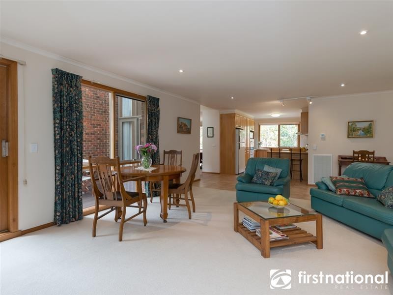4 Cord Close, Berwick VIC 3806