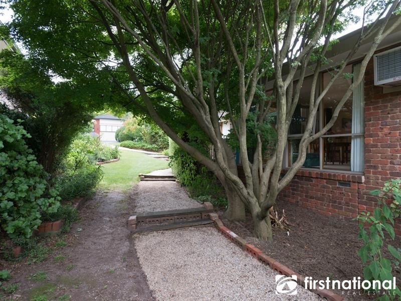 4 Cord Close, Berwick VIC 3806