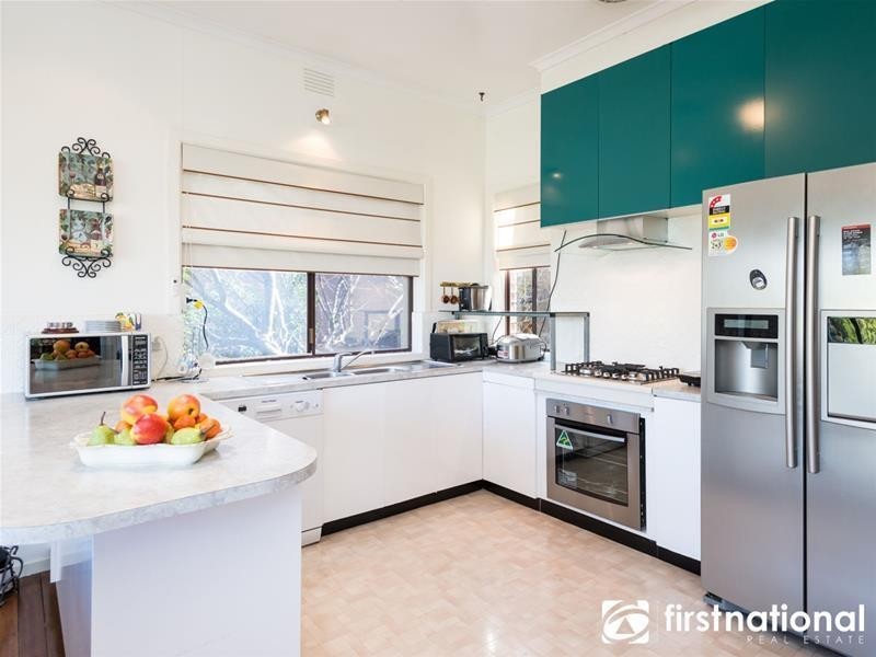 21 Kramer Drive, Berwick VIC 3806