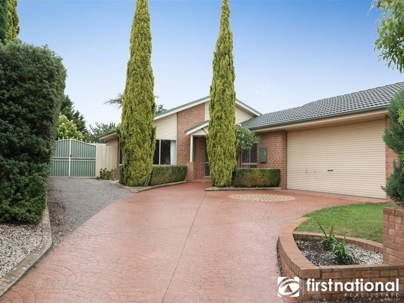 10 Fieldhouse Lane, Berwick VIC 3806
