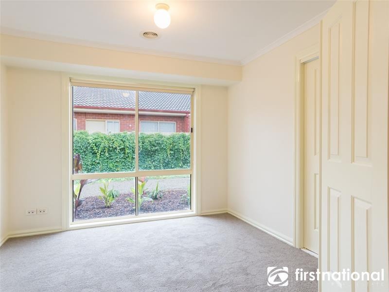 10 Fieldhouse Lane, Berwick VIC 3806