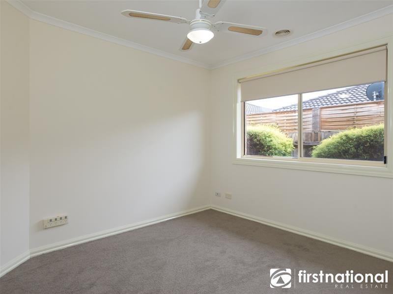 10 Fieldhouse Lane, Berwick VIC 3806