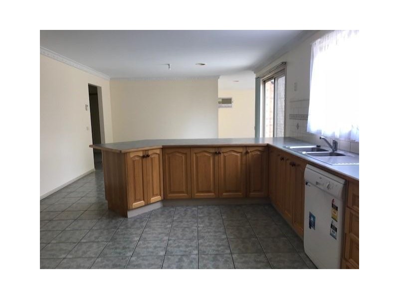 6 Highcliff Court, Narre Warren South VIC 3805