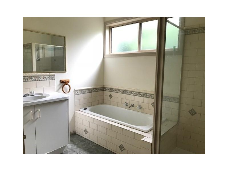 6 Highcliff Court, Narre Warren South VIC 3805