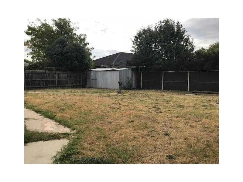 6 Highcliff Court, Narre Warren South VIC 3805