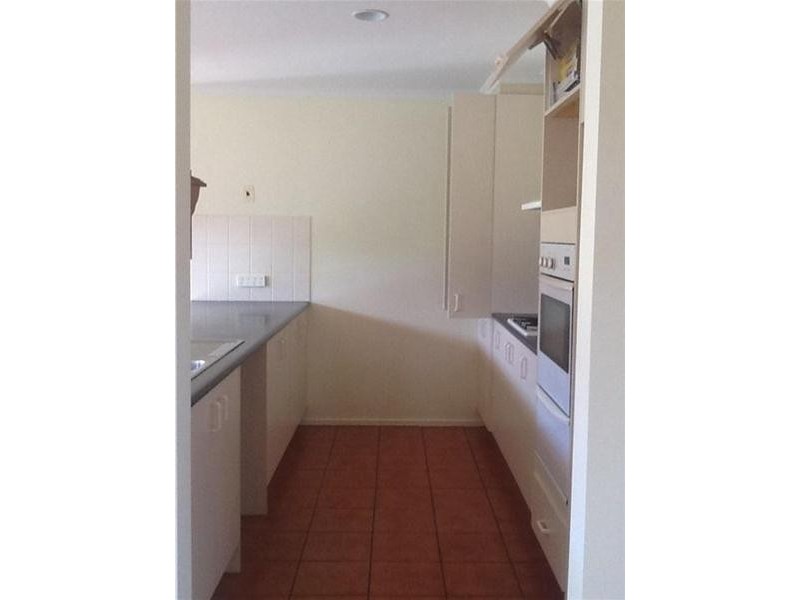 2 Cooma Court, Berwick VIC 3806