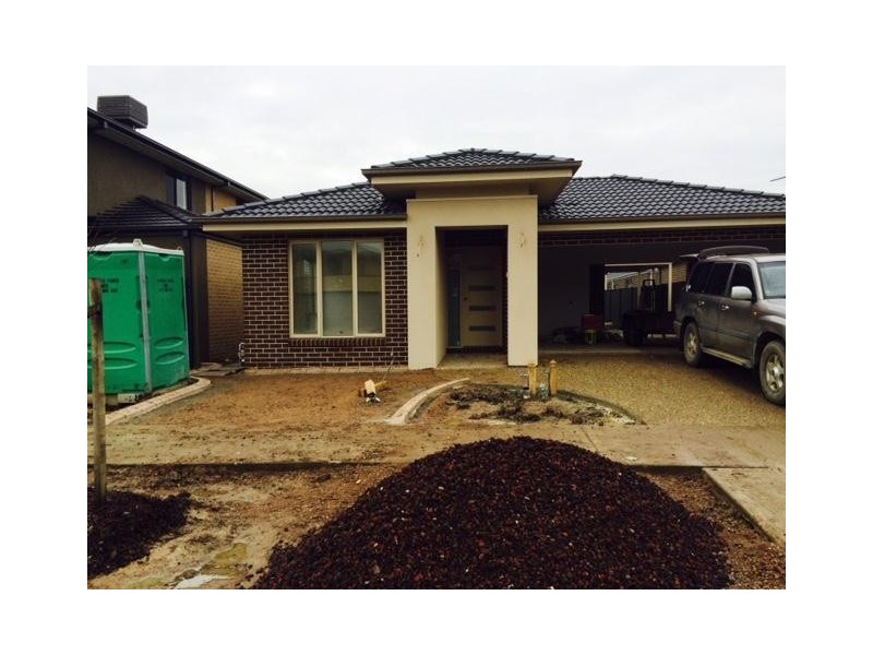 606 (Lot) Serene Way, Clyde North VIC 3978