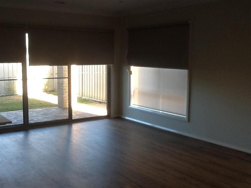 27 Renam Street, Pakenham VIC 3810