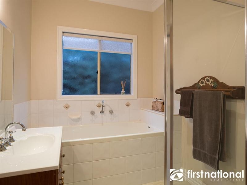 8 Nylander Road, Bunyip VIC 3815