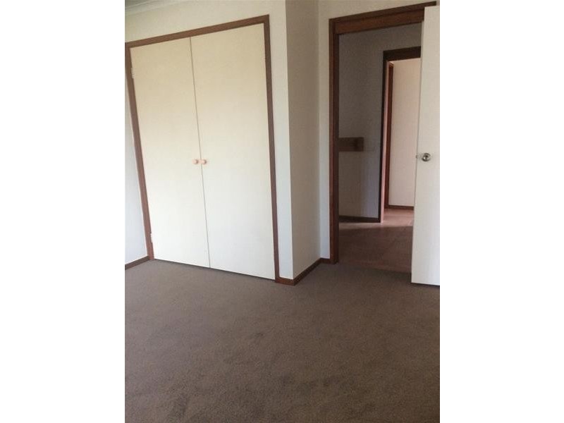 61 Strong Drive, Hampton Park VIC 3976