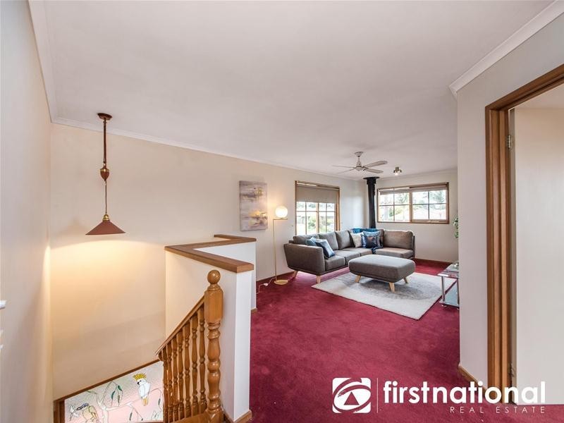 10 Mayruck Rise, Hampton Park VIC 3976