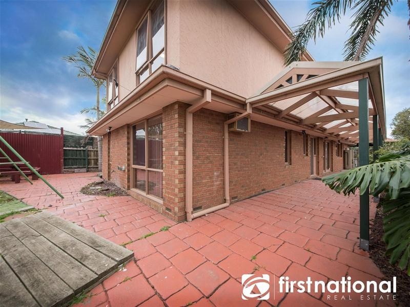 10 Mayruck Rise, Hampton Park VIC 3976
