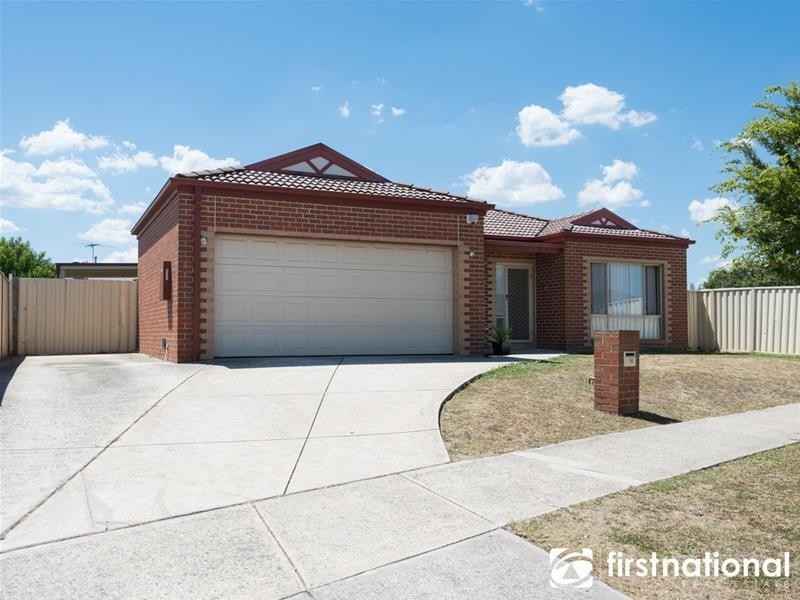 16 Bluehills Boulevard, Pakenham VIC 3810